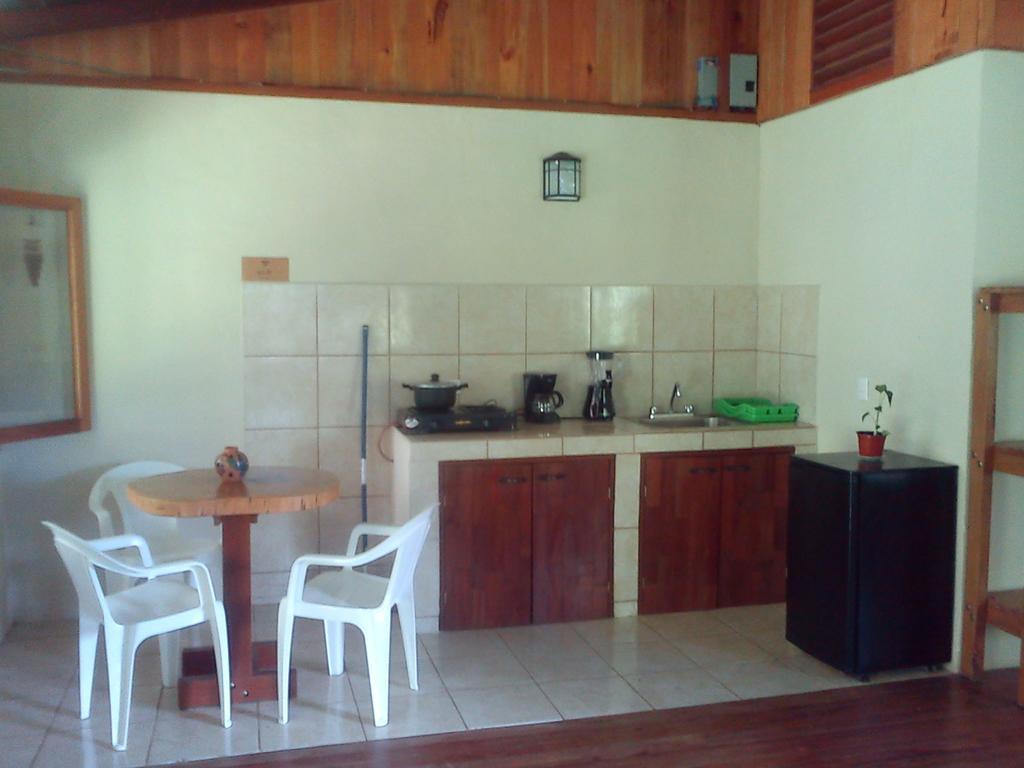 Cabanas Bajo Bosque Drake Drake Bay Room photo